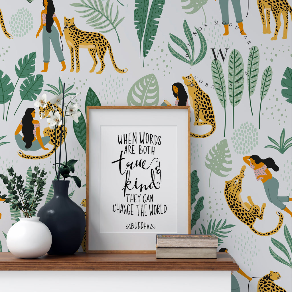 Papel Mural y Vinilico Autoadhesivo para muros de la marca The Wall, diseño de tendencia Be Wild